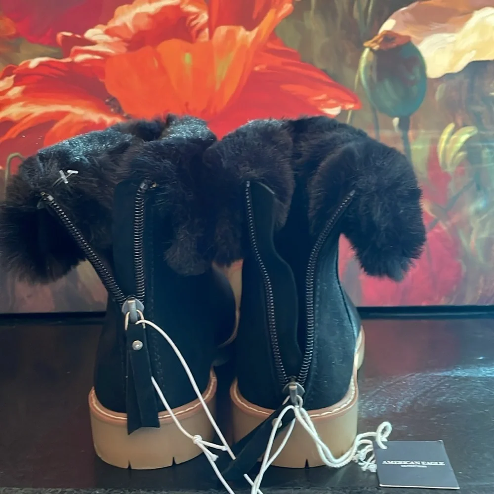 NWT AMERICAN EAGLE OUTFITTERS boots 
with faux fur size 8.5 - Picture 4 of 14